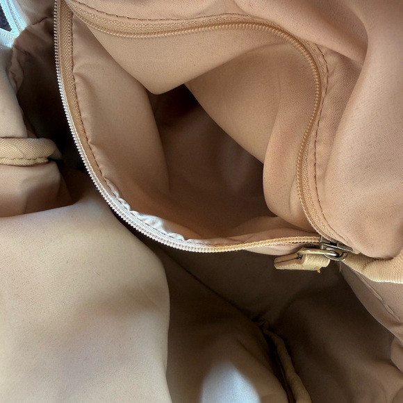 Mini Floral Cream Backpack - Picture 7 of 8